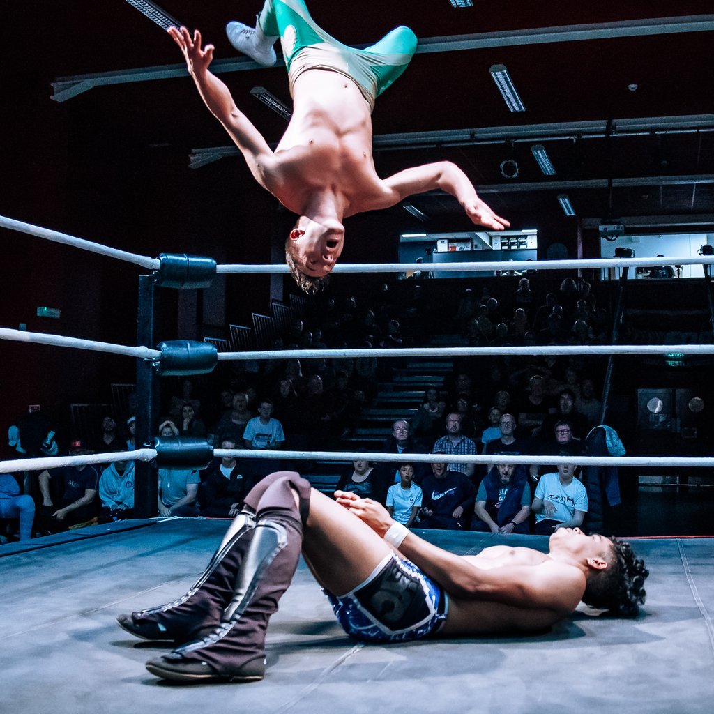Live Wrestling in Southend! Thorpe Hall School Southend-on-Sea
