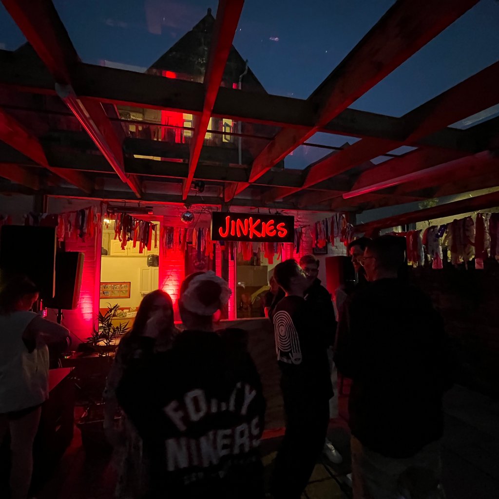 Jinkies with Matt Owen + Cal & Al Bar 105 Cathays Cardiff