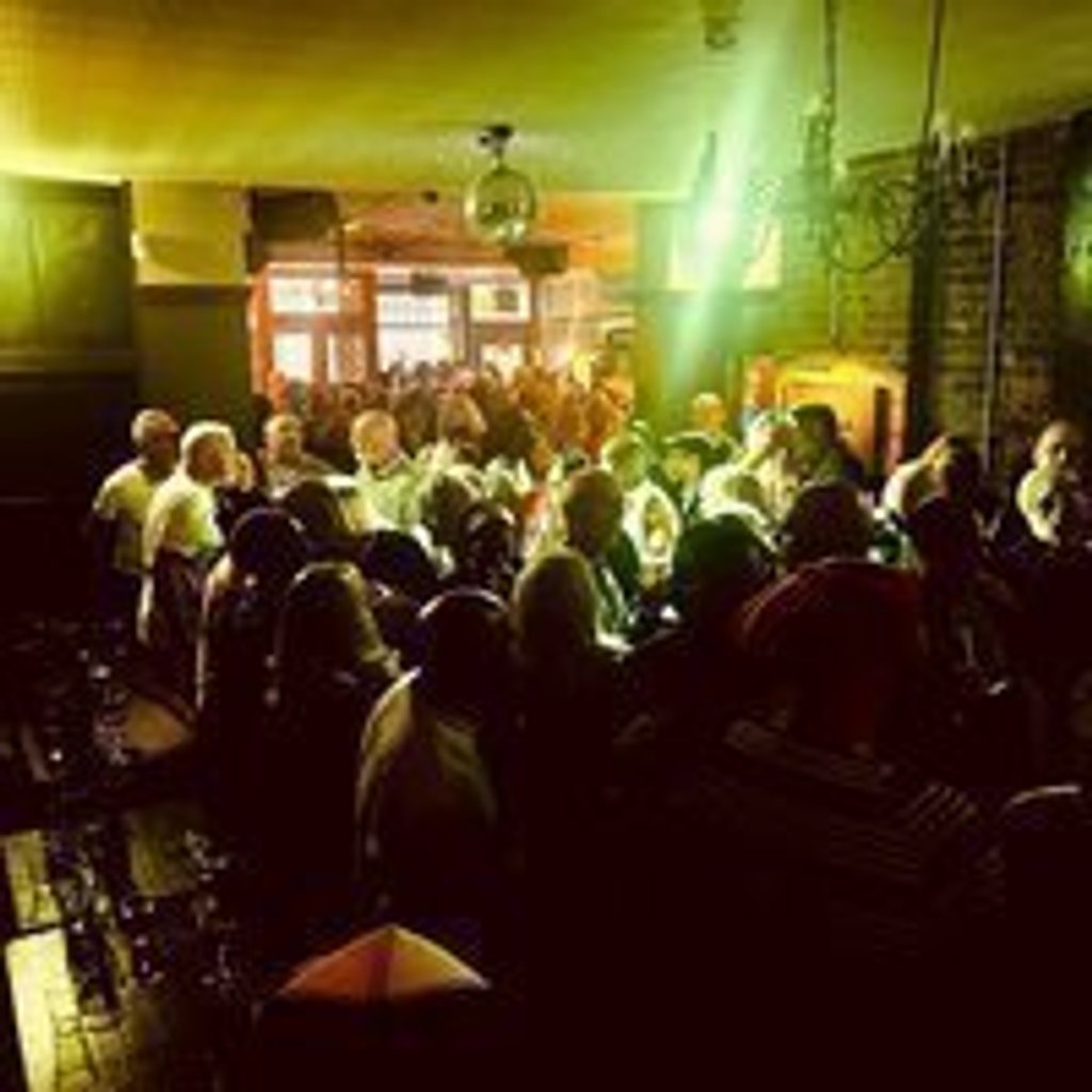 Move Women's Day Special free party Horse And Groom London