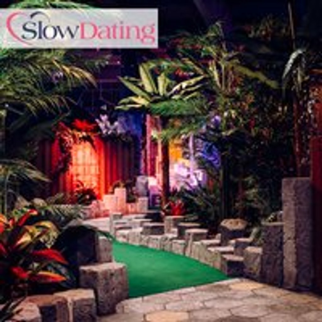 Mini Golf and Speed Dating in Bristol for 20s & 30s Treetop Mini Golf Bristol
