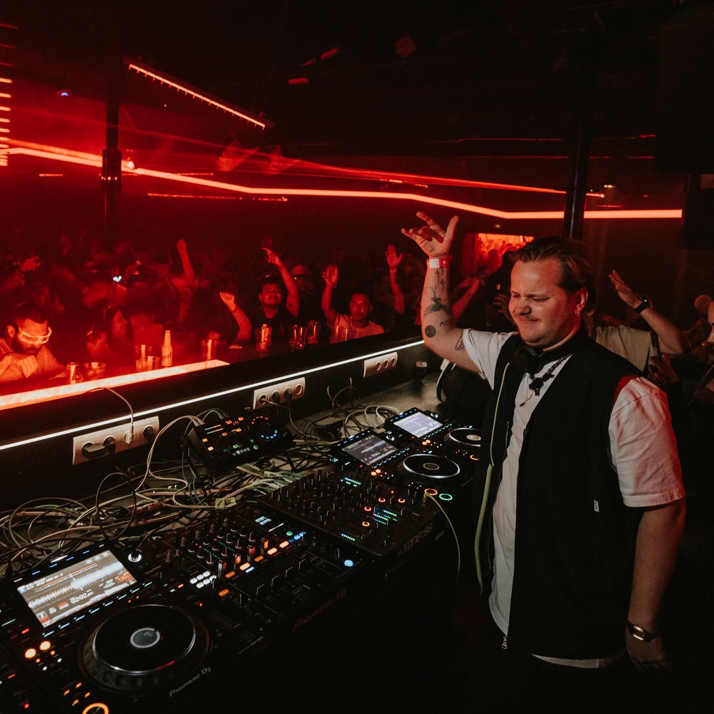 SPACEHOUSE presents LUUK VAN DIJK The Source Maidstone