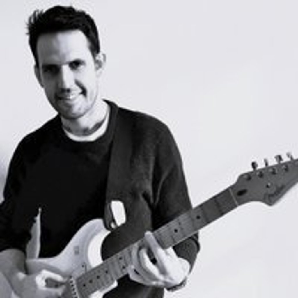 Pablo Jones Bluedog Glasgow
