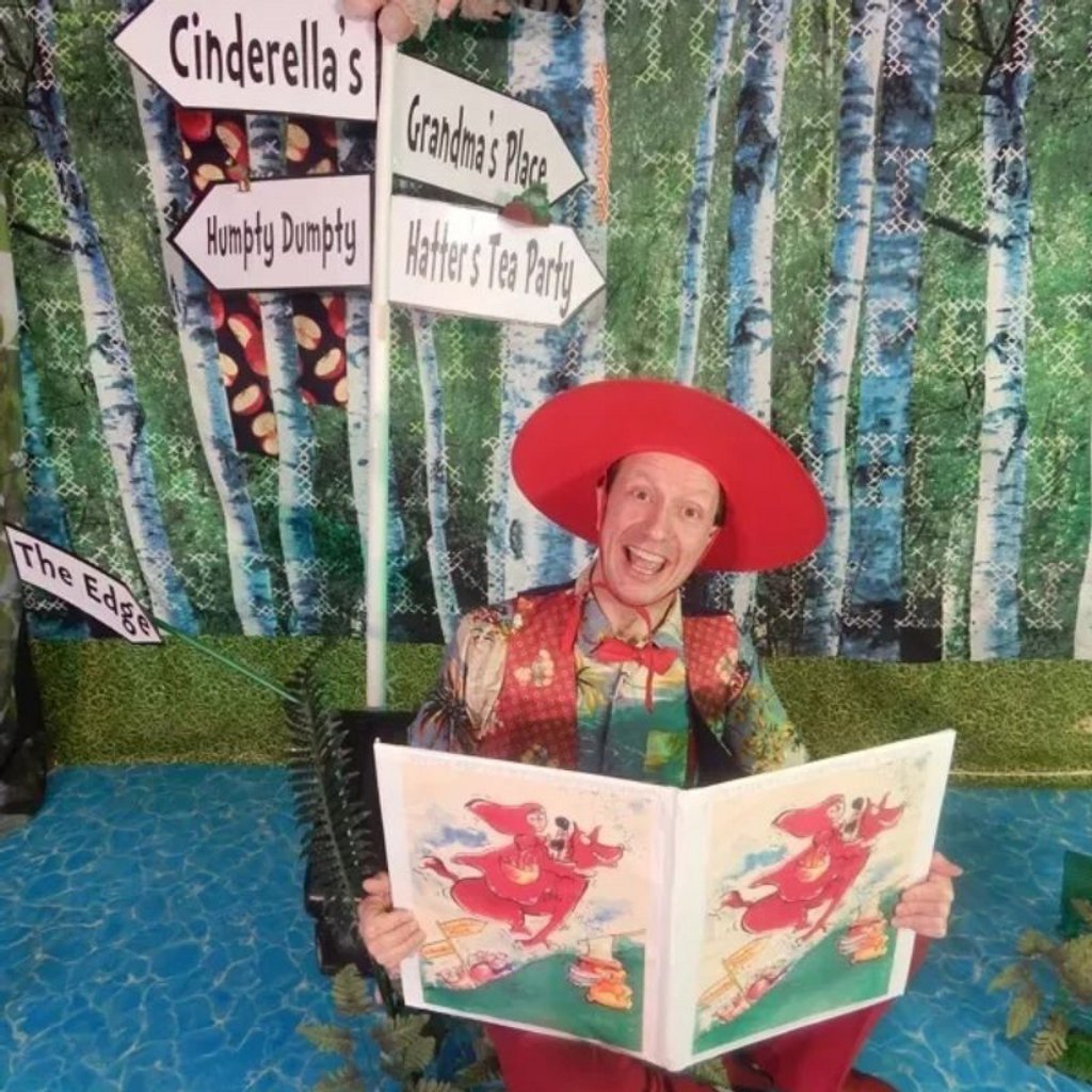 Collage Kids: Little Red Riding Hood and Friends Karamel N22 | Collage Arts London