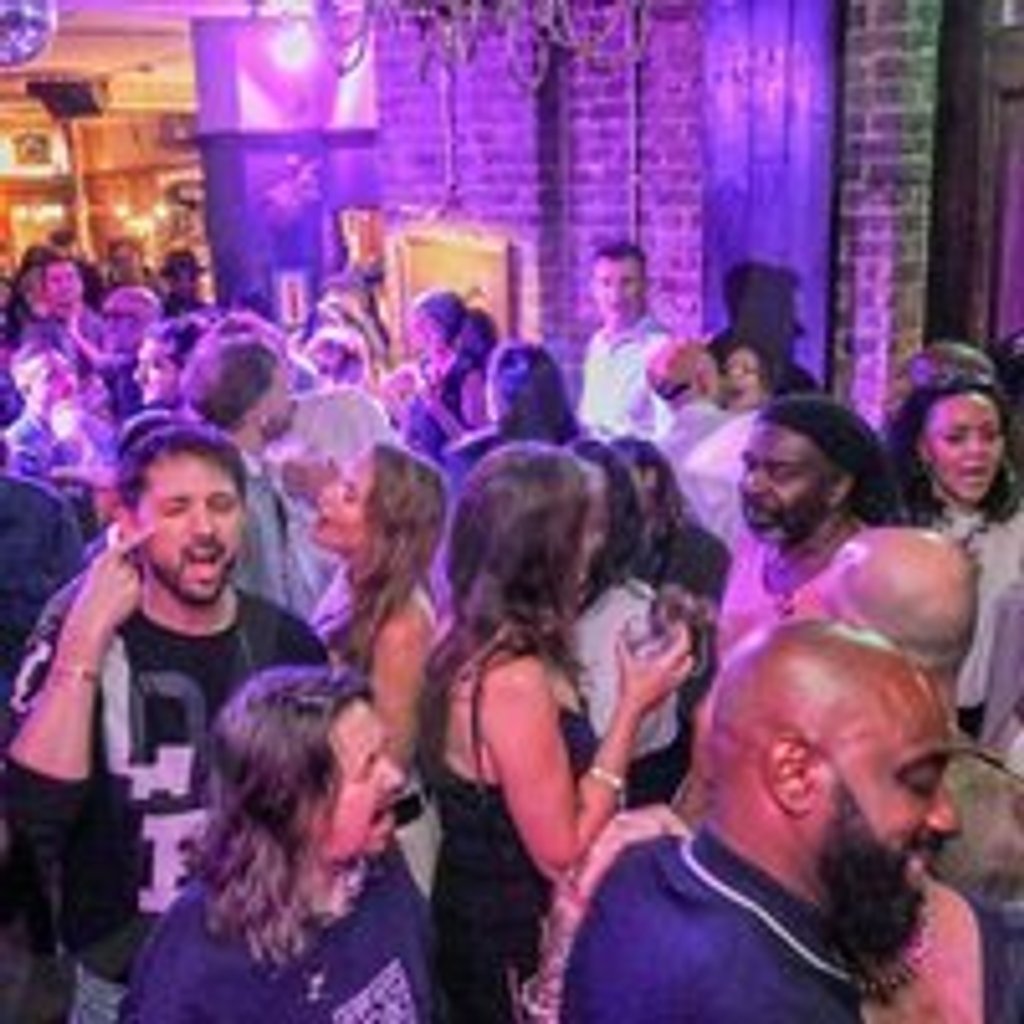 free Spread Love Vinyl sessions Horse And Groom London