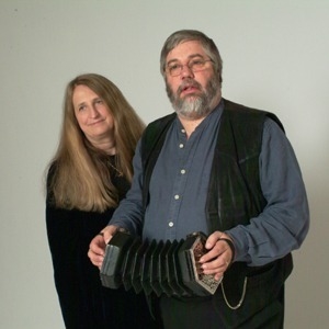 Dave Webber and Anni Fentiman at Swindon Folk Club The Hop Inn