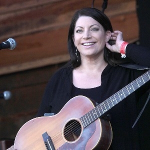Edwina Hayes: Springfest 2025 The Back Room OTHER MUSIC