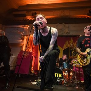 Sex Pistols feat. Frank Carter Dreamland ROCK