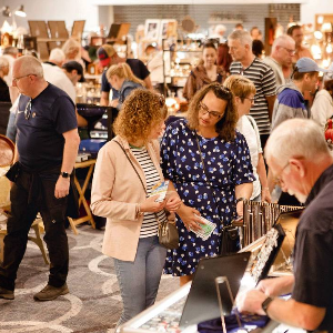 Lingfield Racecourse Antiques and Vintage Fair Lingfield Park Racecourse OTHER MUSIC