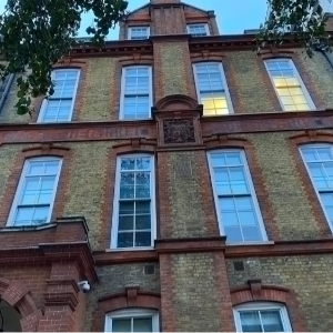 Women and Medicine in Euston and Fitzrovia Walk The Euston Tap ATTRACTIONS