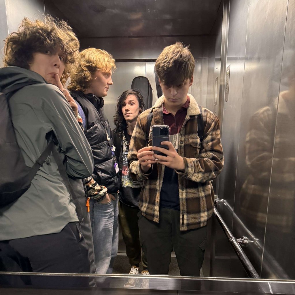 Lovell Park Road + Honey Pot / Smiling Politely / Morphic