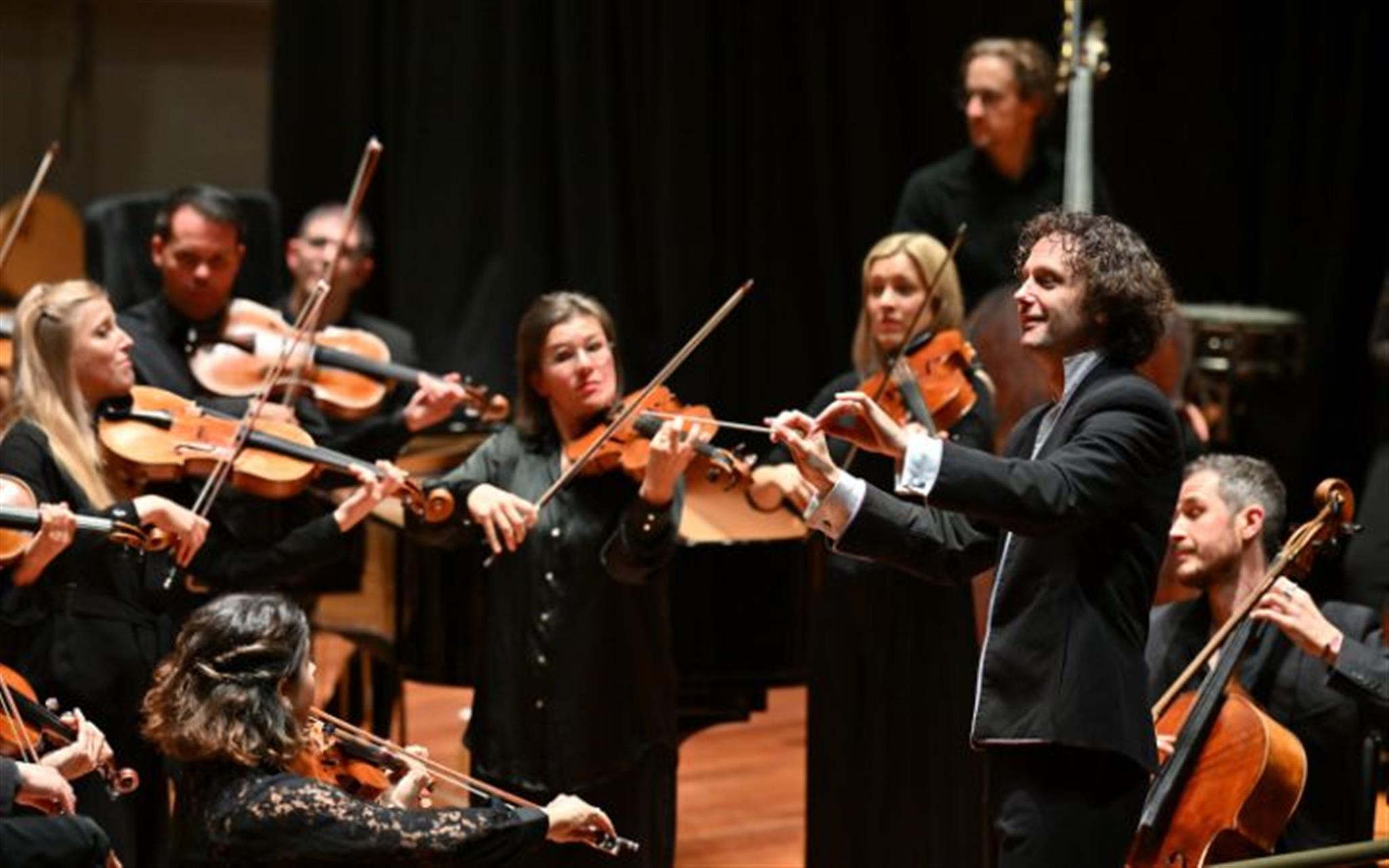 Aurora Orchestra