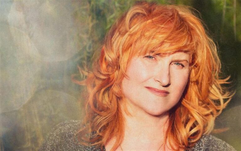 Eddi Reader