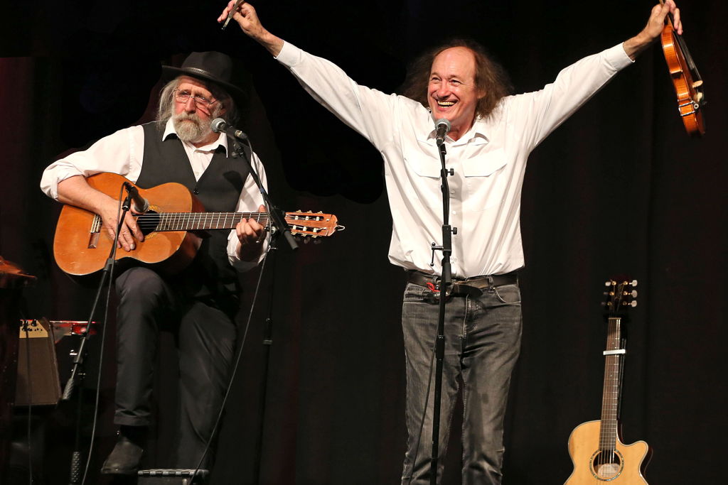 John Otway & Wild Willy Barrett – The Christmas Bash