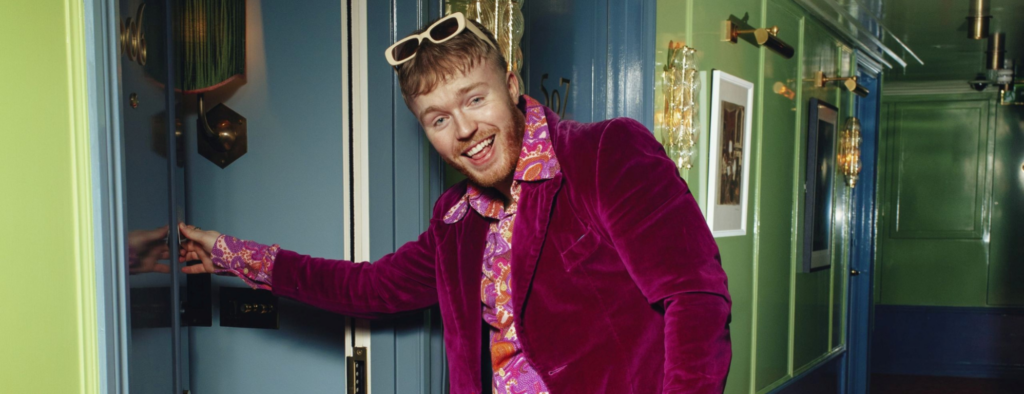 Finlay Christie: Champagne Casanova