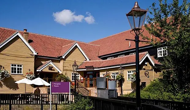 Premier Inn Basildon (East Mayne) hotel