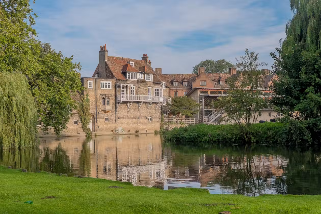 Cambridge University Walking Tour