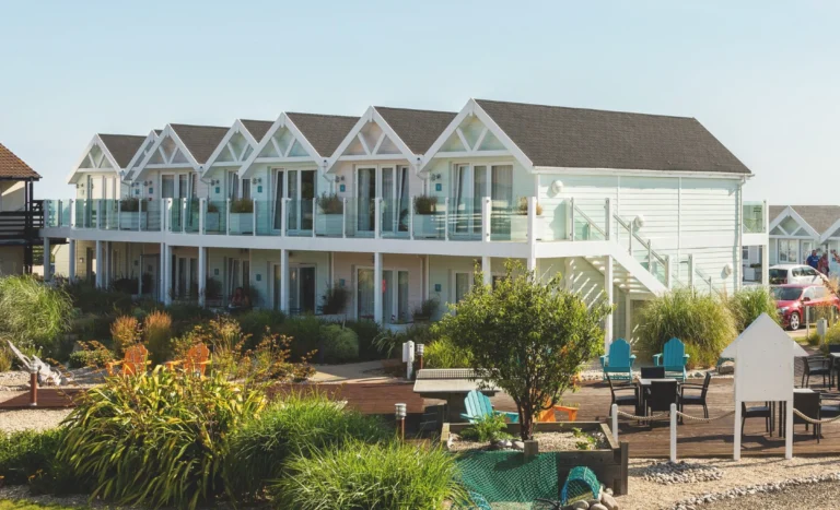 Warner Hotels Corton hotel