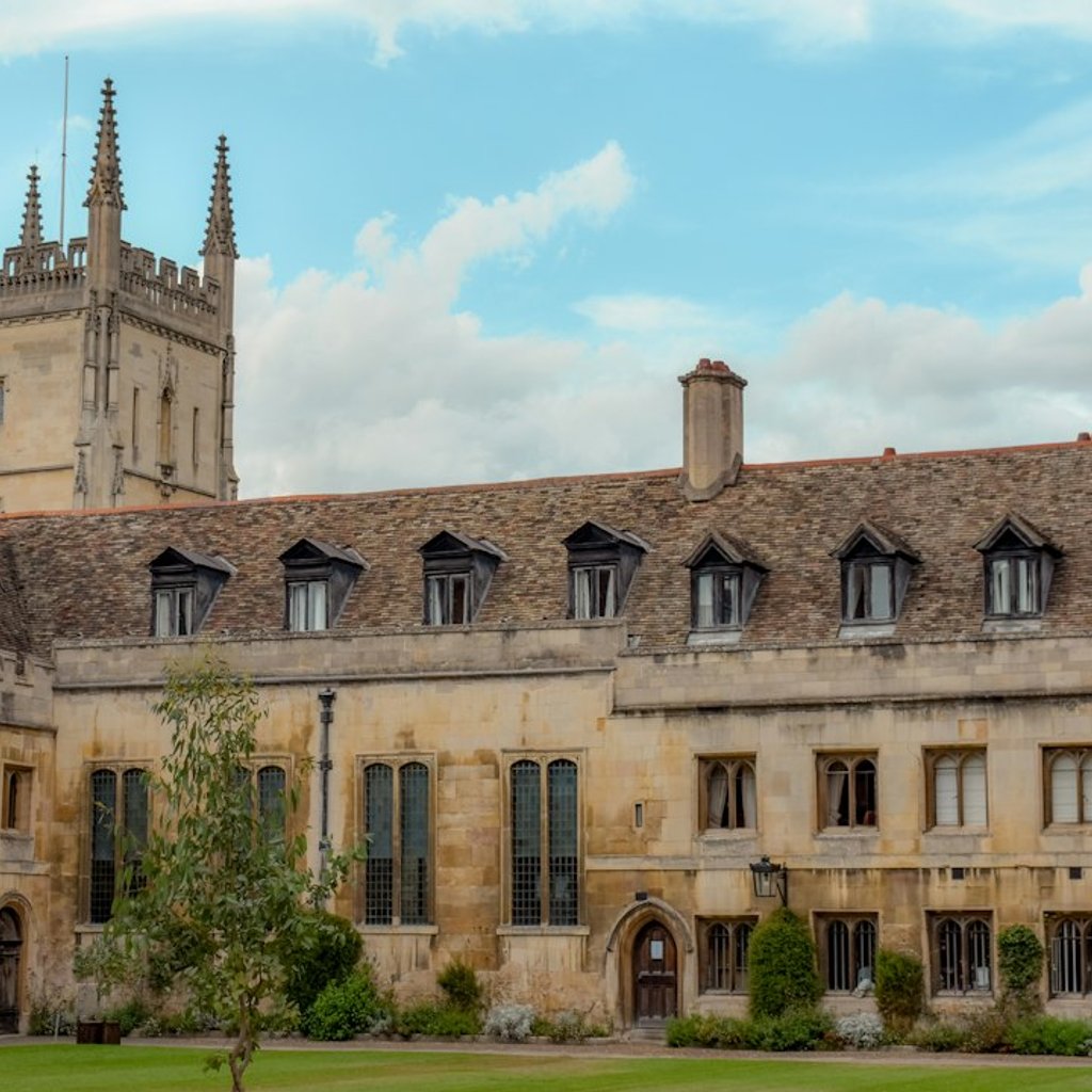 Cambridge Audio Tour: Castle Hill Legends