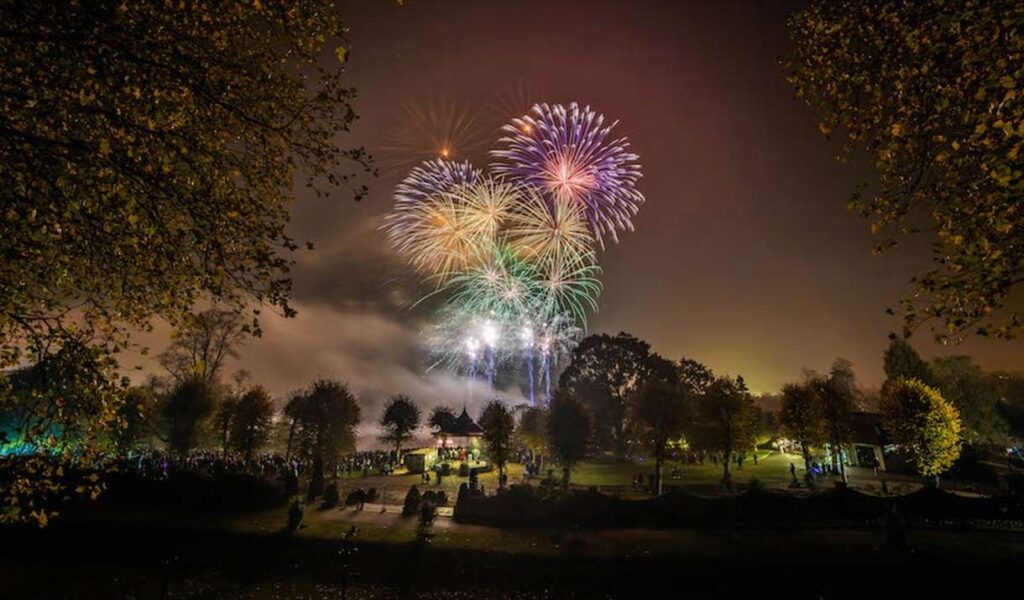 King Coelโs Kittens Fireworks Spectacular